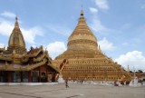 Bagan,  Schwezigon pagoda