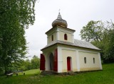 there are also workshops for carpenters and oil pressers, and religious buildings