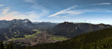 Panoramablick von der Wank auf Garmisch-Partenkirchen und die Zugspitze  (make sure to view in original size!)