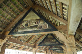 Sous le toit du pont, des peintures racontent lhistoire de Lucerne.