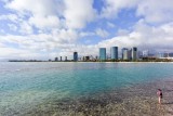 Ala Moana Beach Park / Magic Island getting the feet wet (taken on 02/18/2016)