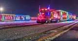 CP Holiday Train 2016 Both (P1150943)