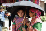 Femmes Hmongs barioles