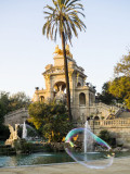 Fountain and floating bubble