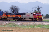 bnsf8300_north_near_highland_co.jpg