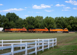 bnsf8800_north_at_nss_highland_co.jpg