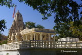Prs du temple jan de Ranakpur, Rajasthan_IMGP6752.JPG