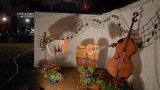 The instruments are waiting...