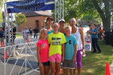 Finishline crowd_091102.jpg