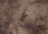 Barnard 84, une nébuleuse et un amas globulaire