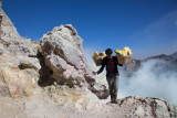 Kawah ijen volcano worker