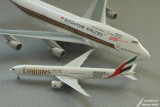 Aviation - Boeing 747-400 Singapore Airlines & Boeing 777-300ER Emirates