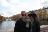 Jill and Sam on Pont de lArcheveche