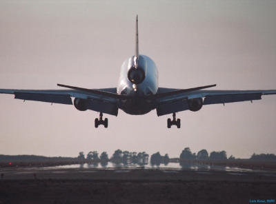 Airtours, DC-10