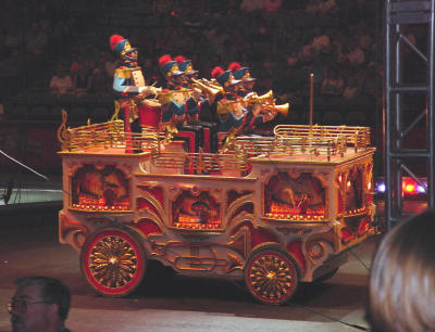 Circus 1.jpg