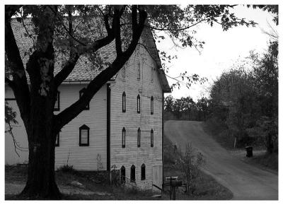 Barn (farm, country road)