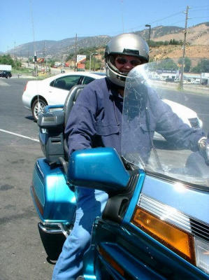 Howard and his new 1500.  NICE BIKE!