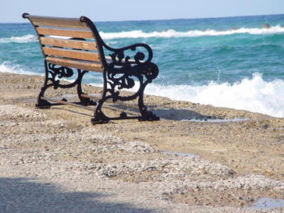 h-bench7.jpg