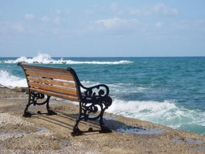 h-bench9.jpg