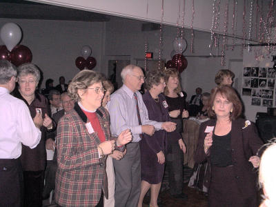 more-linedancers.jpg