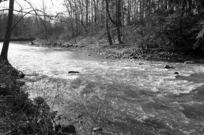 chagrin_river.jpg