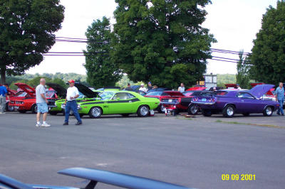 u/radon220/medium/651057.MiddletownMoparShow15.jpg