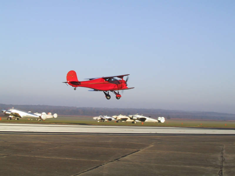 Staggerwing Beech 17 Short final