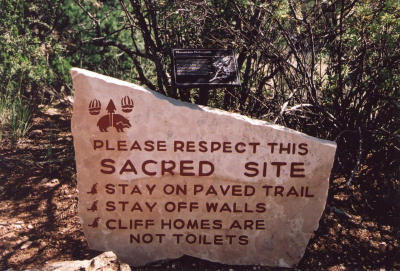 Walnut Canyon sign