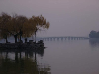 The Bridge with 17 Holes in the Summer Palace頤和園十七孔橋