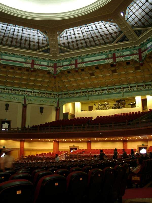 Sun Yat Sin Memorial Hall<br />中山紀念堂內