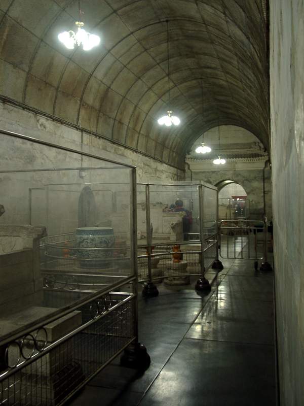 The Undergraound Palace (Tomb) of Ding Lin<br />定陵地下宮殿
