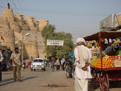 (Exhibition) Fort and Internet in Jaisalmer, India -- by phlewt