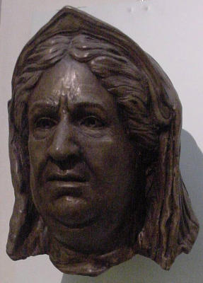 Something tells me that Seianti would NOT be a happy camper, if she knew that an older version of her has been made public over 2000 years after her death. Is nothing secret anymore?