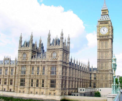 Now, this is the London you have seen before...Parliament, and Big Ben. The traffic is so loud, I could hardly hear the chimes. Also, it rained on this day, also. I decided to pop into Westminster Abbey, but no photos were allowed.