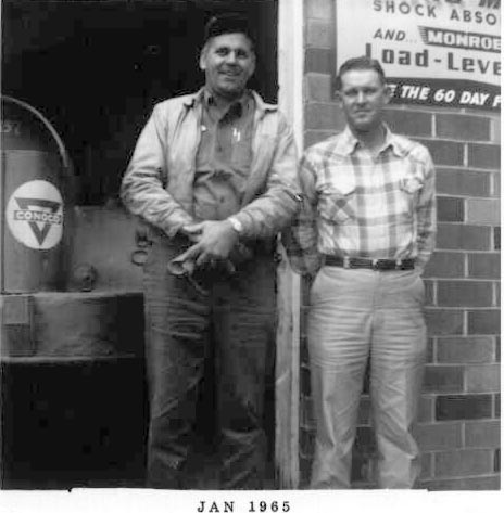 Joe Dale Ashcraft (left)