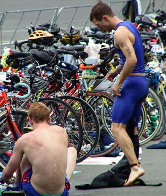 Triathlon.swim.bike.run.jpg