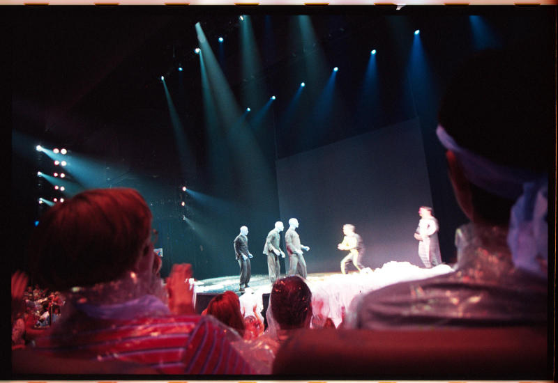 BLUE MAN GROUP
