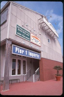 Landrys Oyster bar, Pier 1, and the Harbor House