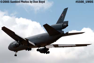 u10/airlinerphotos/upload/42833576.5500_UM05_KC10_400.jpg