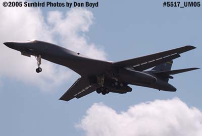 5517 - USAF B-1B Lancer AF86-0118 military aviation stock photo #5517