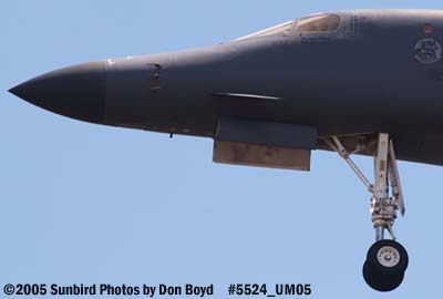 5524 - USAF B-1B Lancer AF86-0118 military aviation stock photo #5524