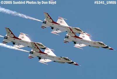 5341 - USAF Thunderbirds at the 2005 Air & Sea practice Show military stock photo #5341