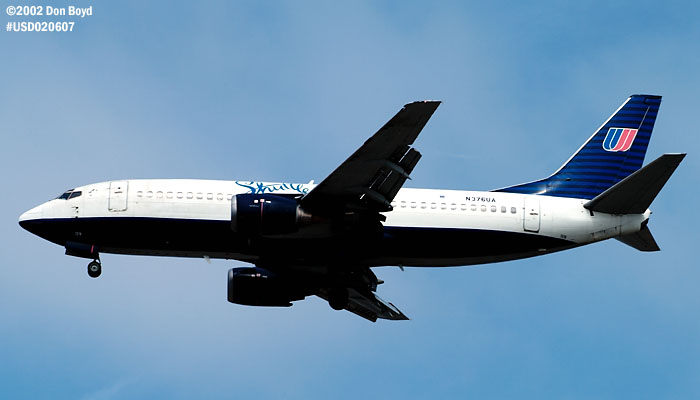 United Airlines B737-322 N376UA aviation stock photo