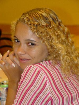 u10/andremendonca/medium/37799002.Tati.jpg