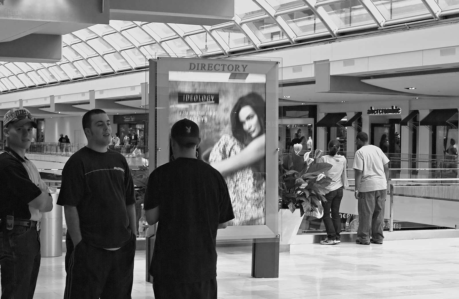 Galleria American Symbolism bw