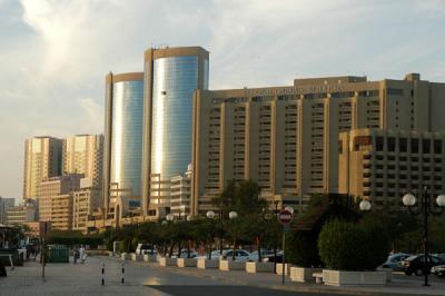 u10/bmcmorrow/medium/37821492.dubaidec452.jpg