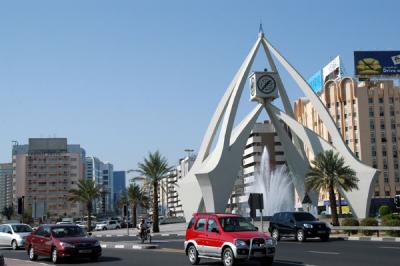 u10/bmcmorrow/medium/37928100.dubainov04110.jpg