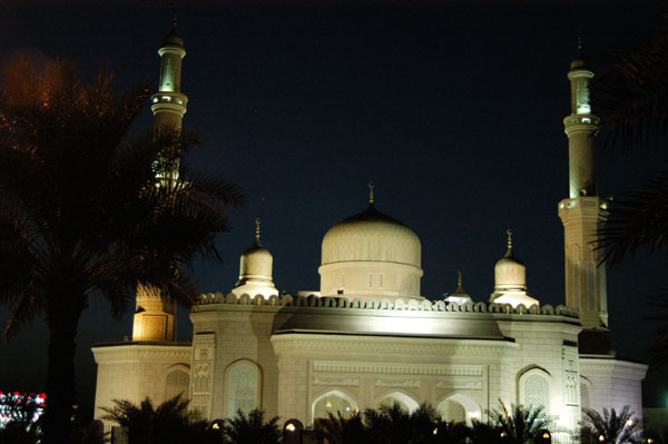 Mosque on Al Wasl Road at night