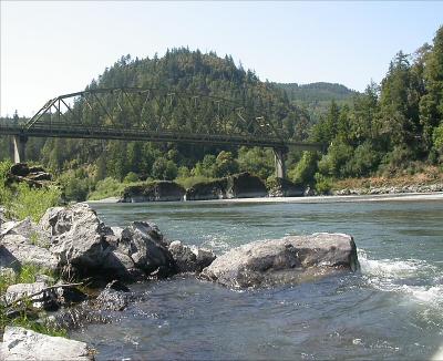 u10/camare/medium/21966475.RogueRiver2.jpg