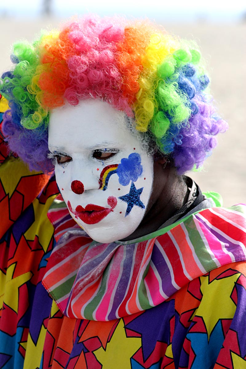 A clown on Venice Beach